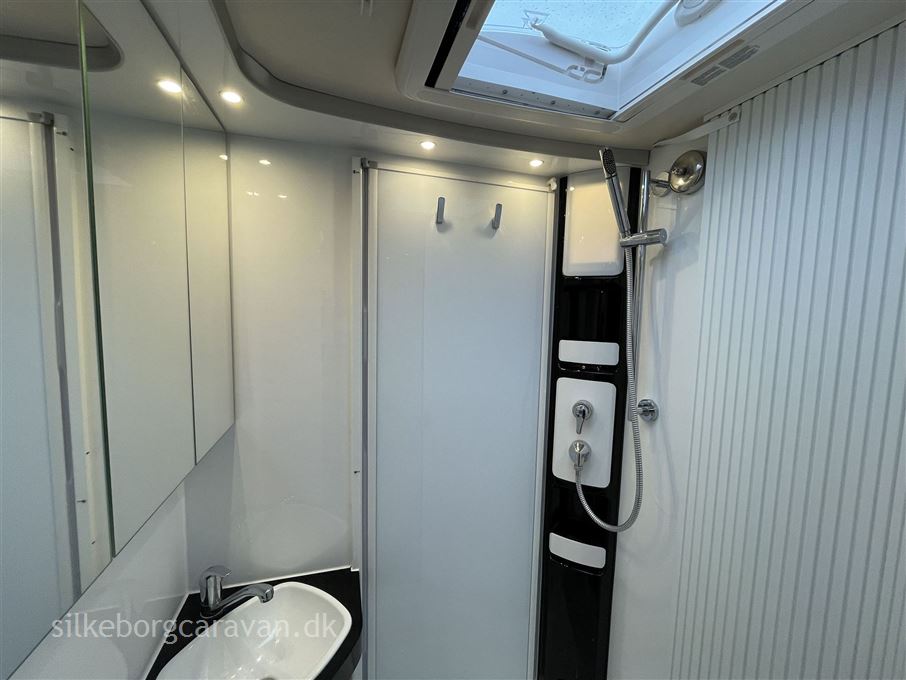 Hobby Optima De Luxe T75 HGE aut.